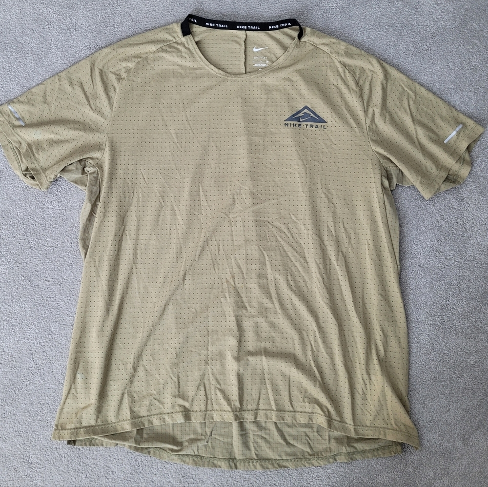Nike Trail Men's Dri-Fit Olive Green Activewear Shirt